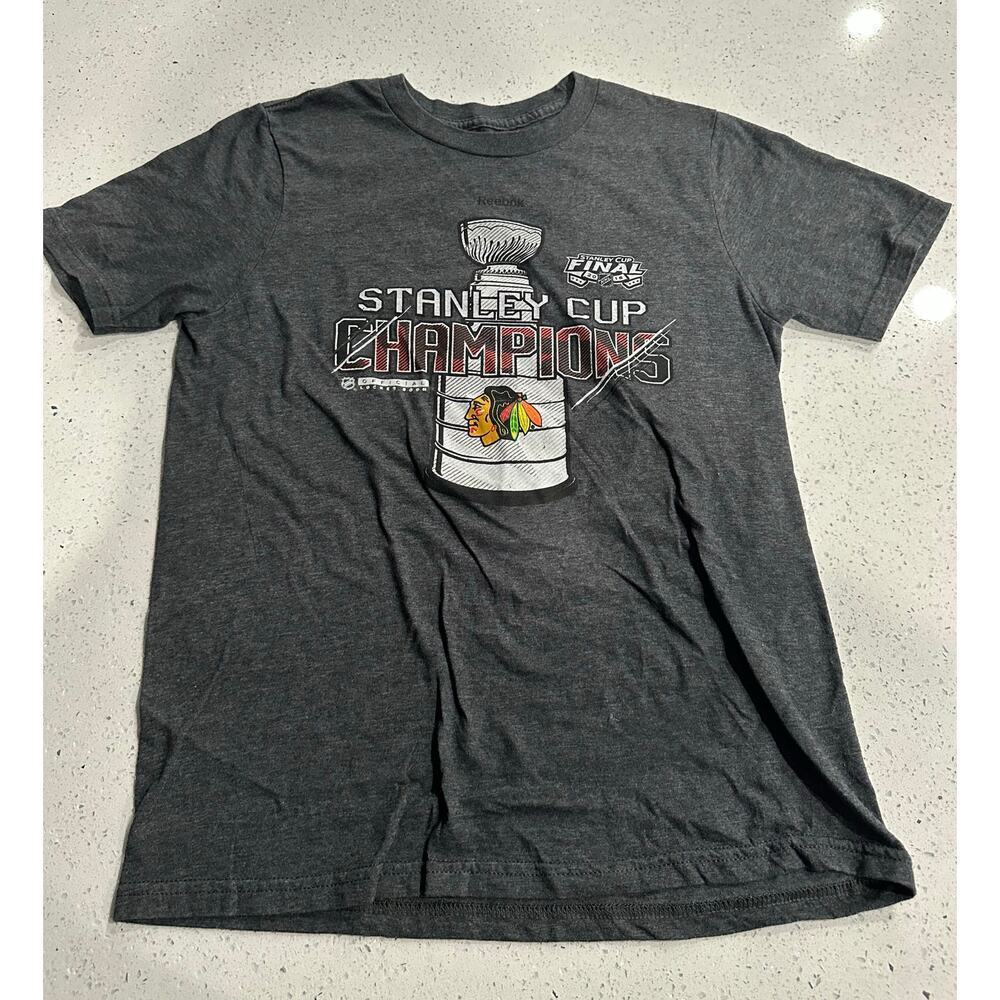 Reebok Kids Size Large Chicago Blackhawks Stanley Cup Gray T-Shirt